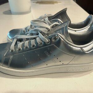 Silver Metallic Adidas Stan Smiths - NEW